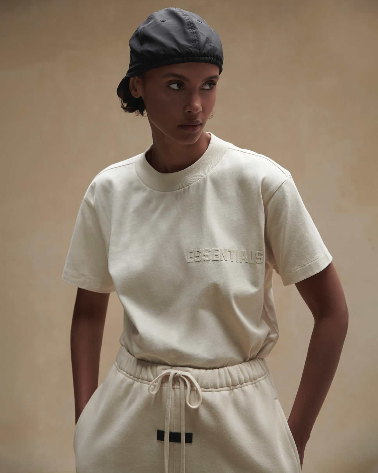 Fear Of God Essentials Fog Logo Letter Short Sleeve T Shirt Plum Purple (1) - www.newkick.vip